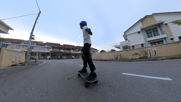 Riding on the Meepo Mini 3s