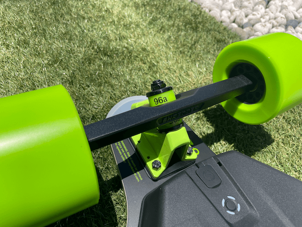 Close up photo of Meepo Aurora Reverse Kingpin truck