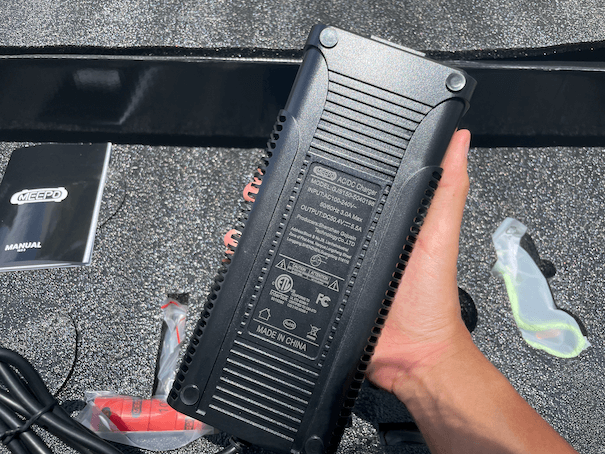 Close up of Meepo AUrora battery