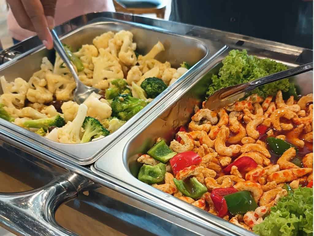 Tips and Tricks for Satisfying All Your Guests 