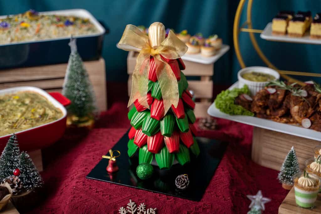 1. Understanding Christmas Catering Options