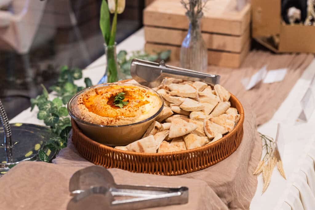 Iconic indian pita served at a wedding in emhub by idocatering