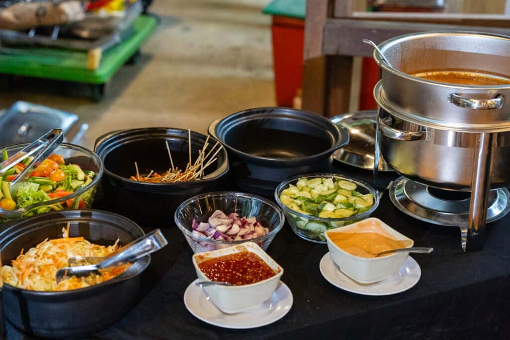 idocatering's garden wedding catering buffet local food
