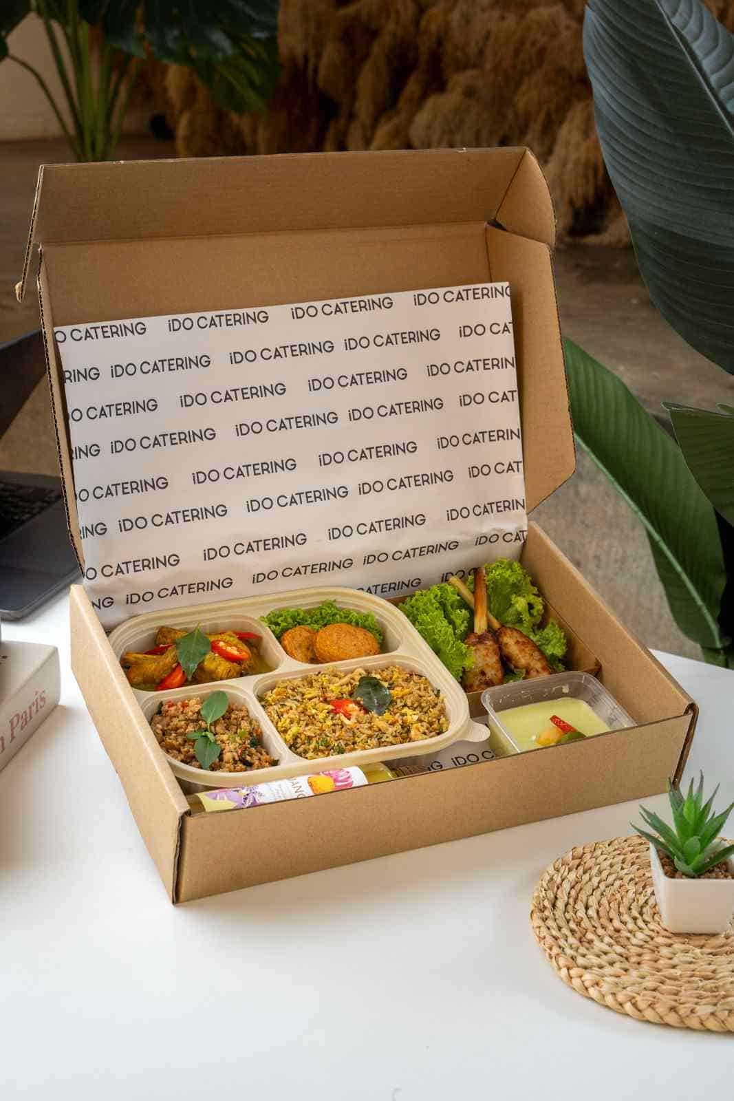 Corporate Meal Box by idocatering