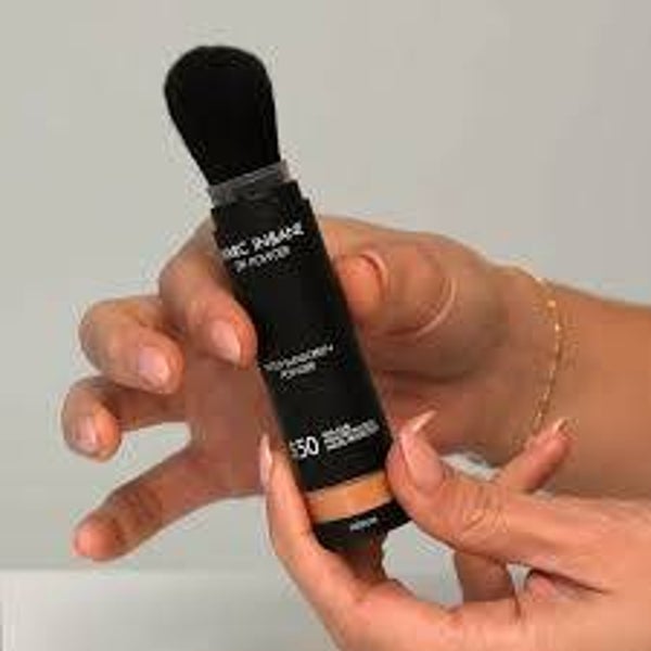 Tinted spf50 Powder - Image 3