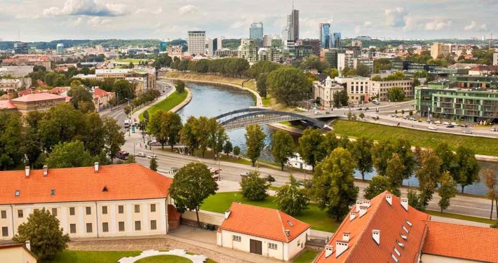 Our relocation guide to Lithuania offers practical advice on housing, healthcare, and lifestyle—everything expats need for a smooth move in 2025.