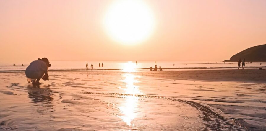 Rockpool photographs sunset Island Spirit