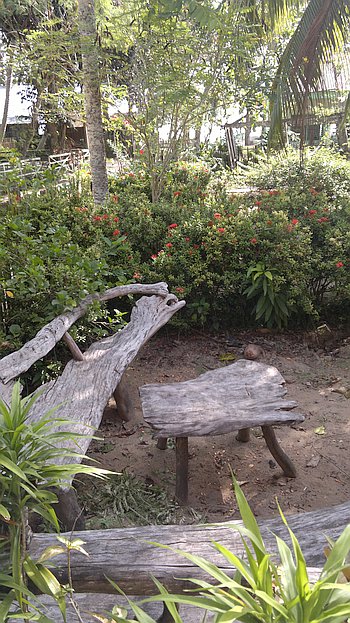 island-hopping-in-the-philippines-boat-launch-160120152181