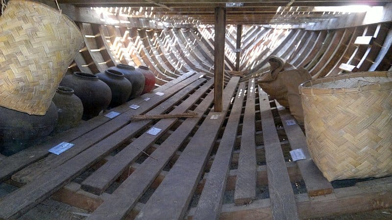 island-hopping-in-the-philippines-boat-launch-180220152420