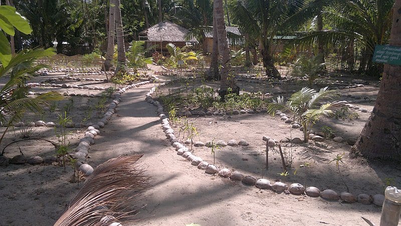 island-hopping-in-the-philippines-boat-launch-180220152430