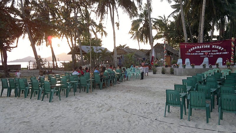 island-hopping-in-the-philippines-island-1-140220152399