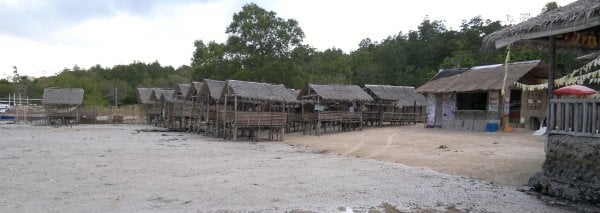 puerto-princesa-beach-040220152297