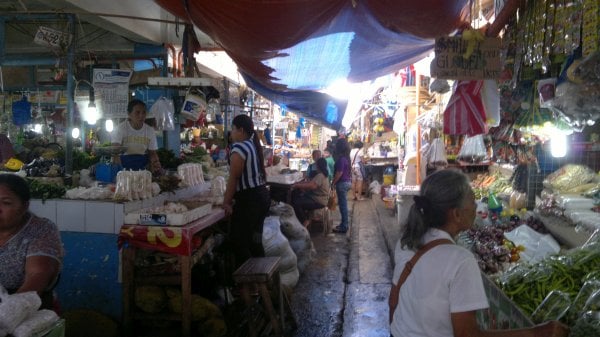 puerto-princesa-market-060220152316