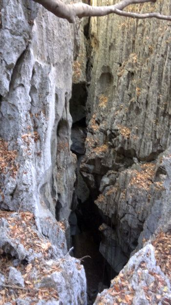 island-hopping-philippines-san-miguel-caves-240320152595