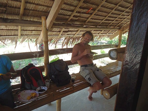 island-hopping-boat-tours-philippines-palawan-thomas-DSC02562