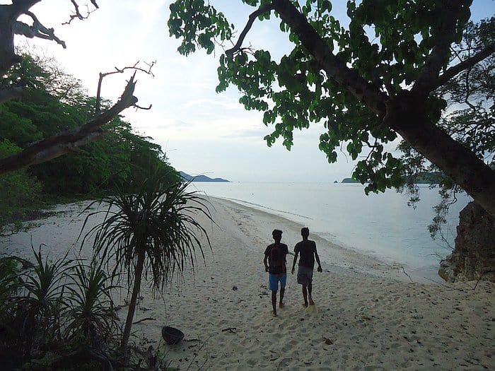 island-hopping-boat-tours-philippines-palawan-thomas-DSC02581