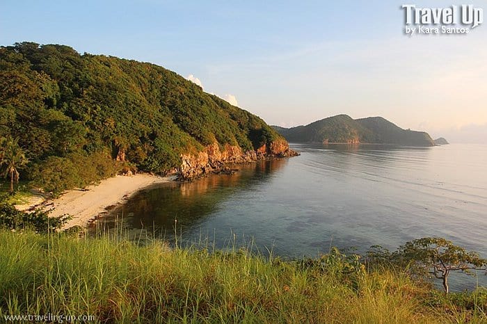 Peaceful times on Malcapuya Island.