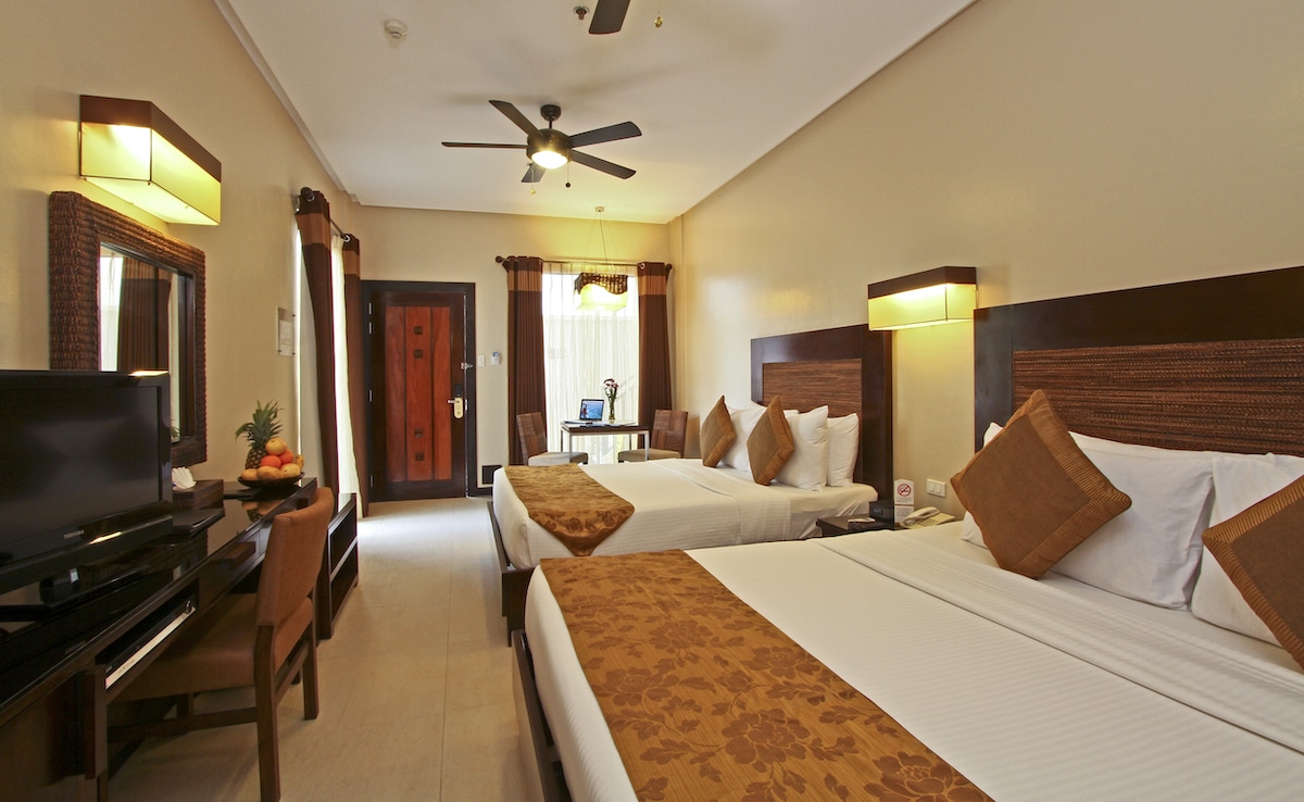 Deluxe Grand Room 2