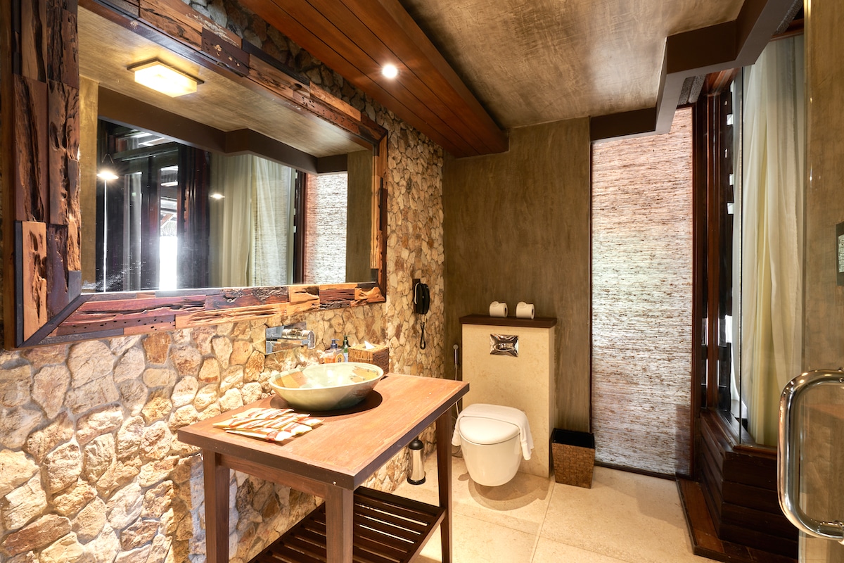Forest Casita Bathroom 1