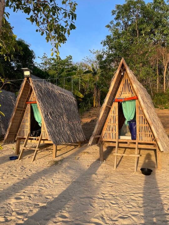 RGN Masinlo Beach huts