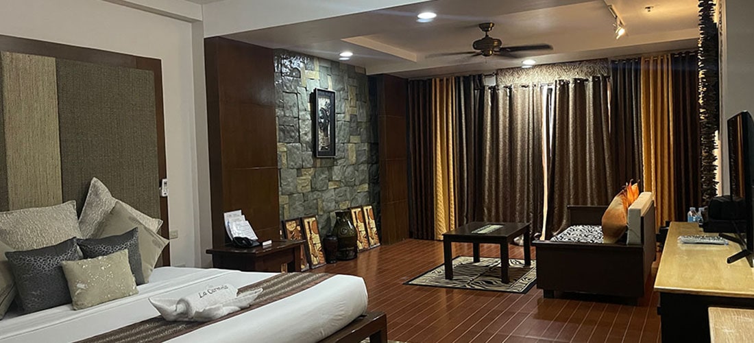 La Carmela de Boracay Hotel bedroom 2