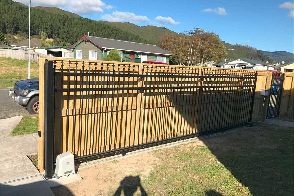 JDees Automatic Gate