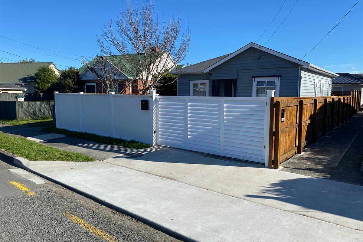 JDees Automatic Gate