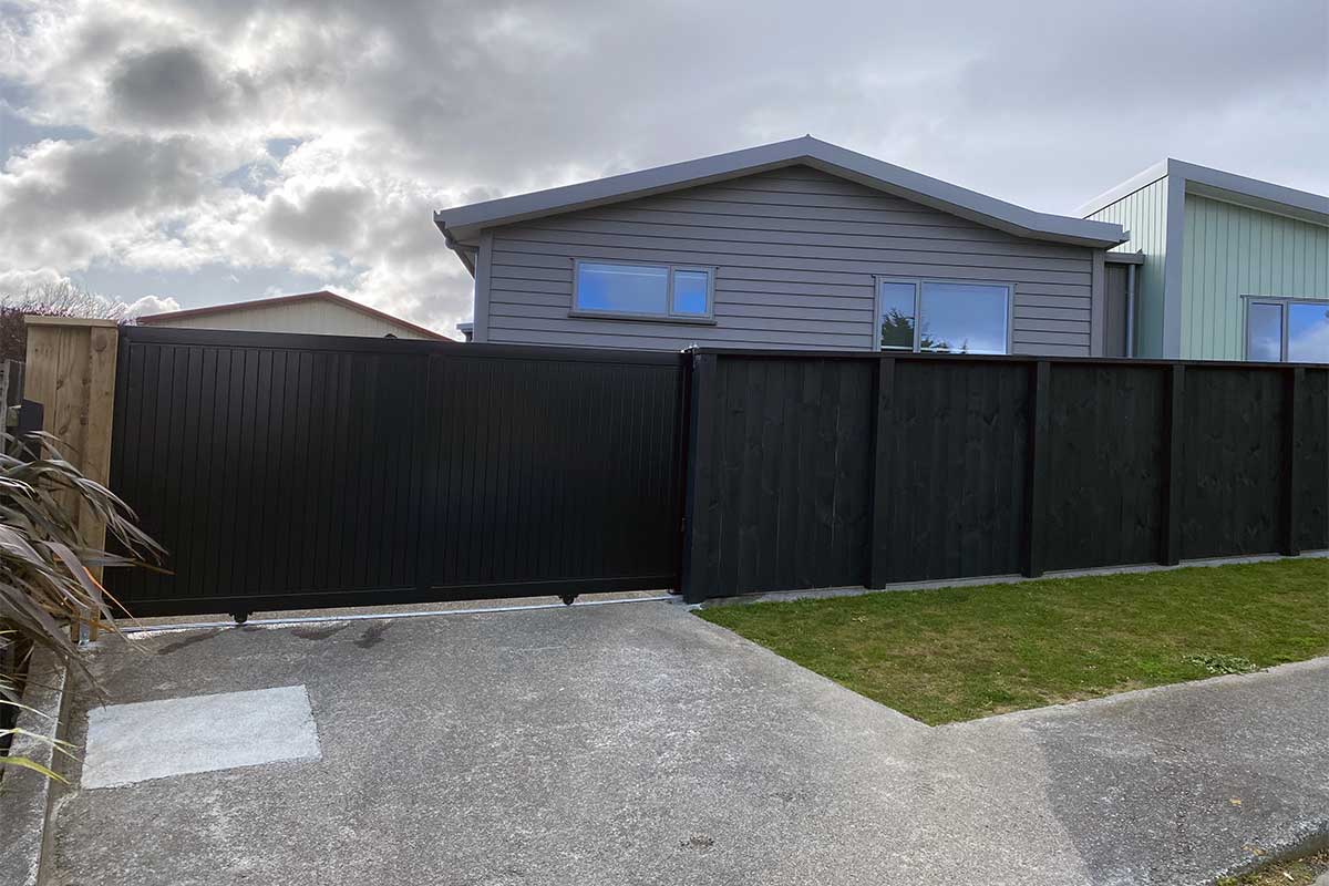 JDees Automatic Gate