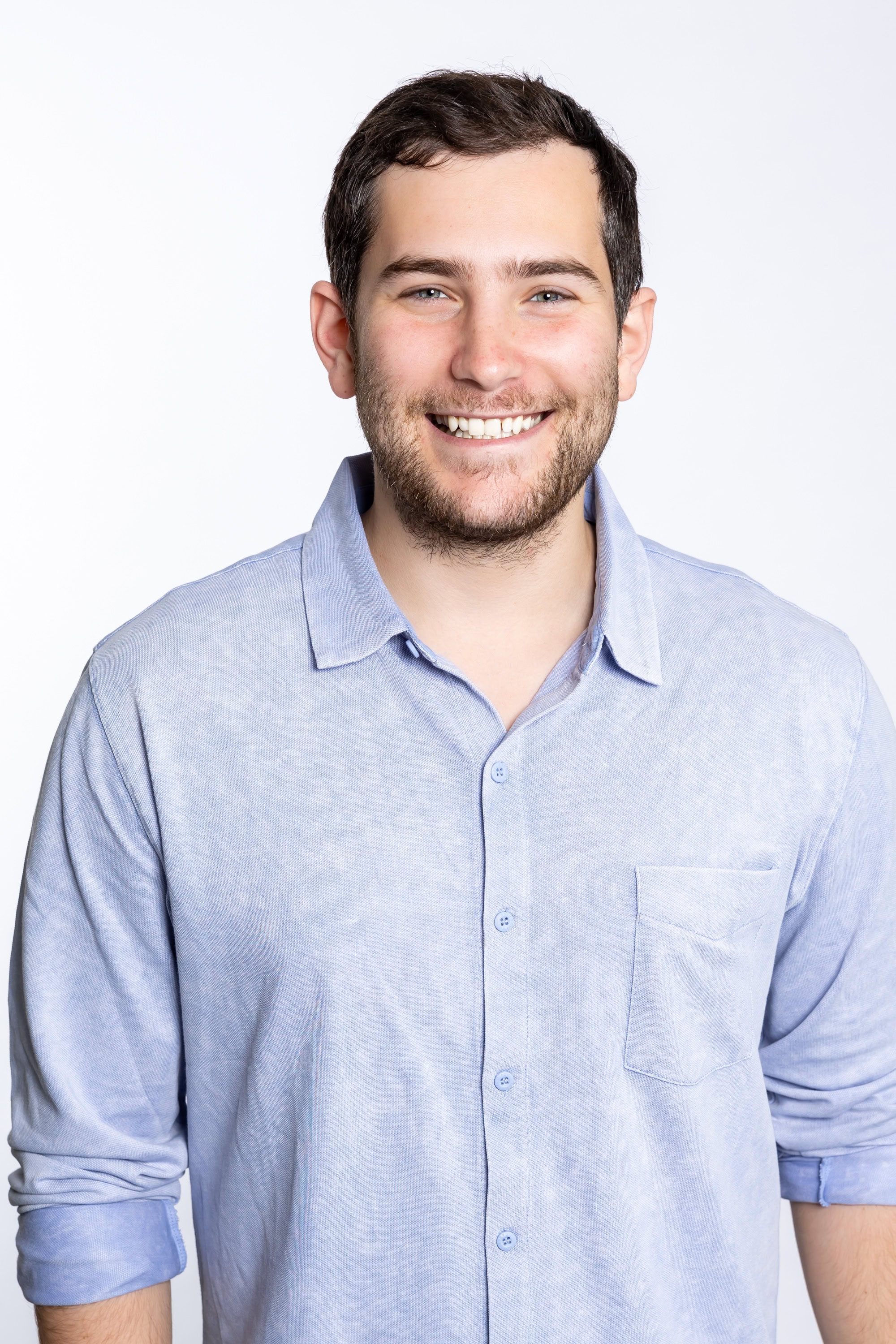 Headshot-Dec-2024_Alex-Harris.jpg 
