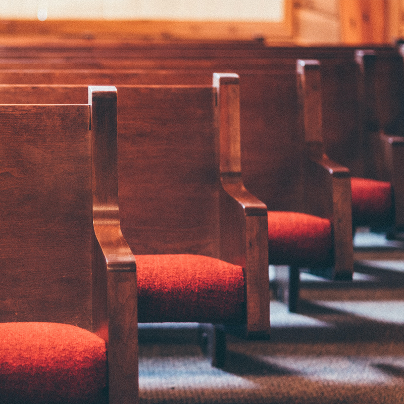 pews