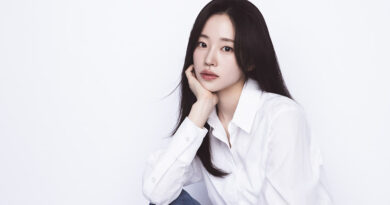 스캔들 은실 - 배우 김지안의 얼굴이 정면으로 보이는 단독 프로필 컷 또는 행사 사진