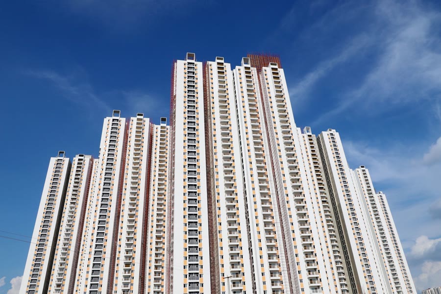 신도시 신축 아파트 단지 전경 — 고덕국제신도시 입지 설명용