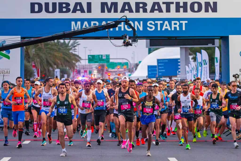 ماراثون دبي 2026 يشهد إقبالاً قياسياً وتوقعات بمشاركة 30 ألف عداء 1 ماراثون دبي 2026 يشهد إقبالاً قياسياً وتوقعات بمشاركة 30 ألف عداء