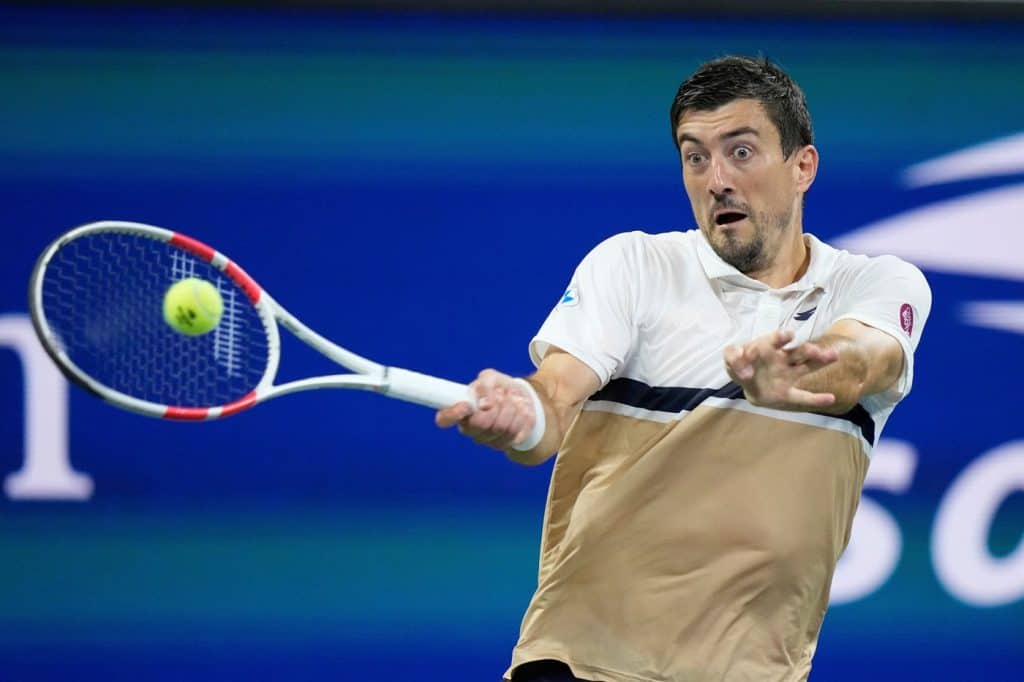 لاعب يحتفل بالفوز قبل الأوان في تأهيل أستراليا المفتوحة ويخسر 1 أوفنر يحتفل مبكرًا ويخسر تأهيل أستراليا