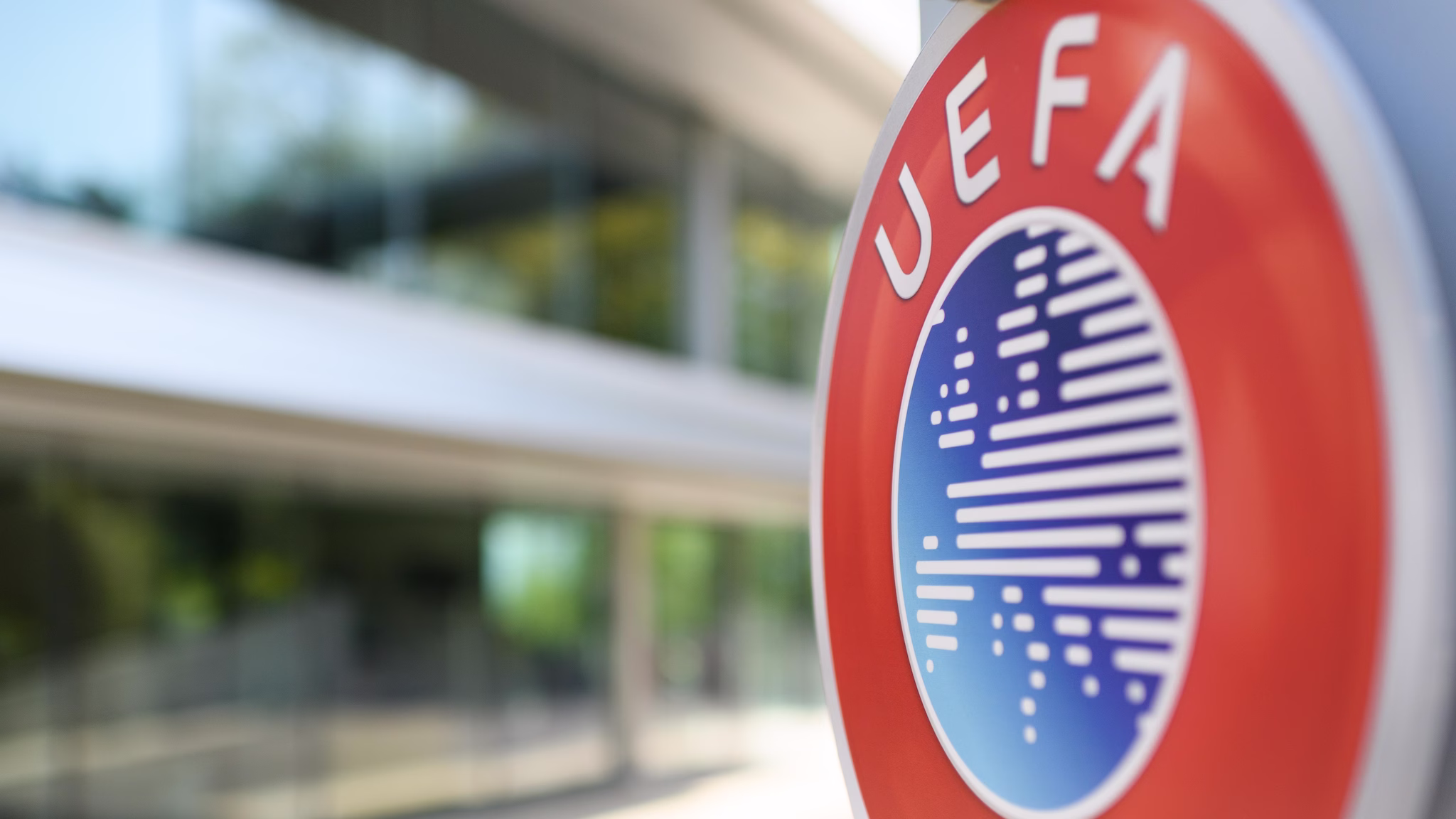 كيفية حساب تصنيف الاتحاد الأوروبي UEFA: شرح كامل مع أمثلة 1 كيفية حساب تصنيف UEFA 2026