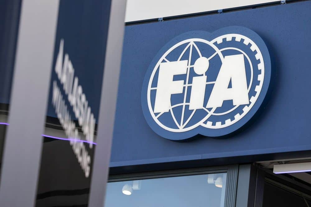 FIA توافق على تعديل قواعد المحركات المثيرة للجدل 1 FIA تغير قواعد محركات F1 2026