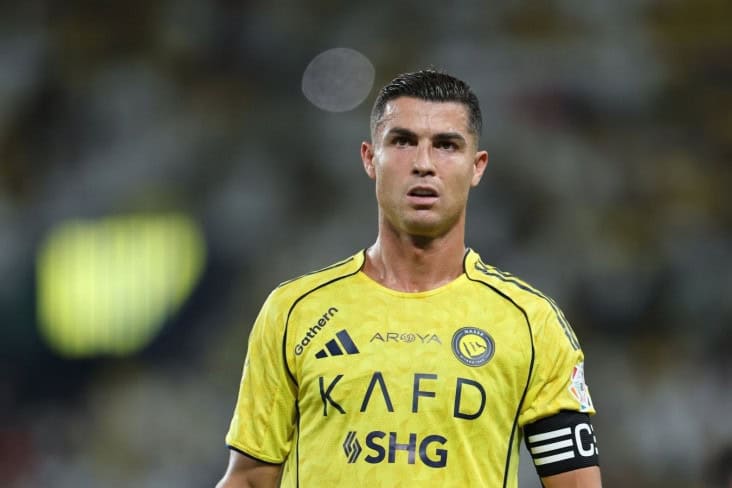 كريستيانو رونالدو يلوّح بالرحيل عن النصر وسط تصاعد الخلاف مع صندوق الاستثمارات العامة 1 أزمة رونالدو مع النصر تهدد استمراره في السعودية