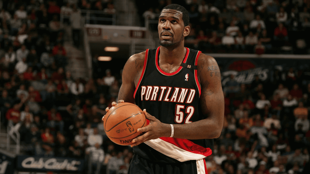 أسوأ 5 اختيارات رقم 1 في تاريخ درافت NBA: مواهب لم ترقَ للتوقعات 5 أسوأ 5 اختيارات رقم 1 في تاريخ درافت NBA: مواهب لم ترقَ للتوقعات