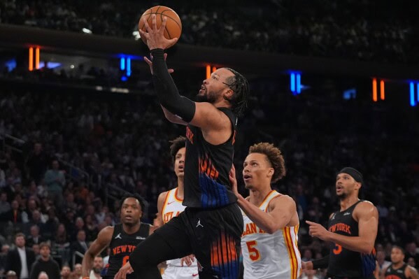 نتائج مثيرة في بلاي أوف NBA: فيلادلفيا تتفوق على بوسطن ونيويورك تسحق أتلانتا 1 نتائج بلاي أوف NBA: فيلادلفيا ونيويورك تتقدمان