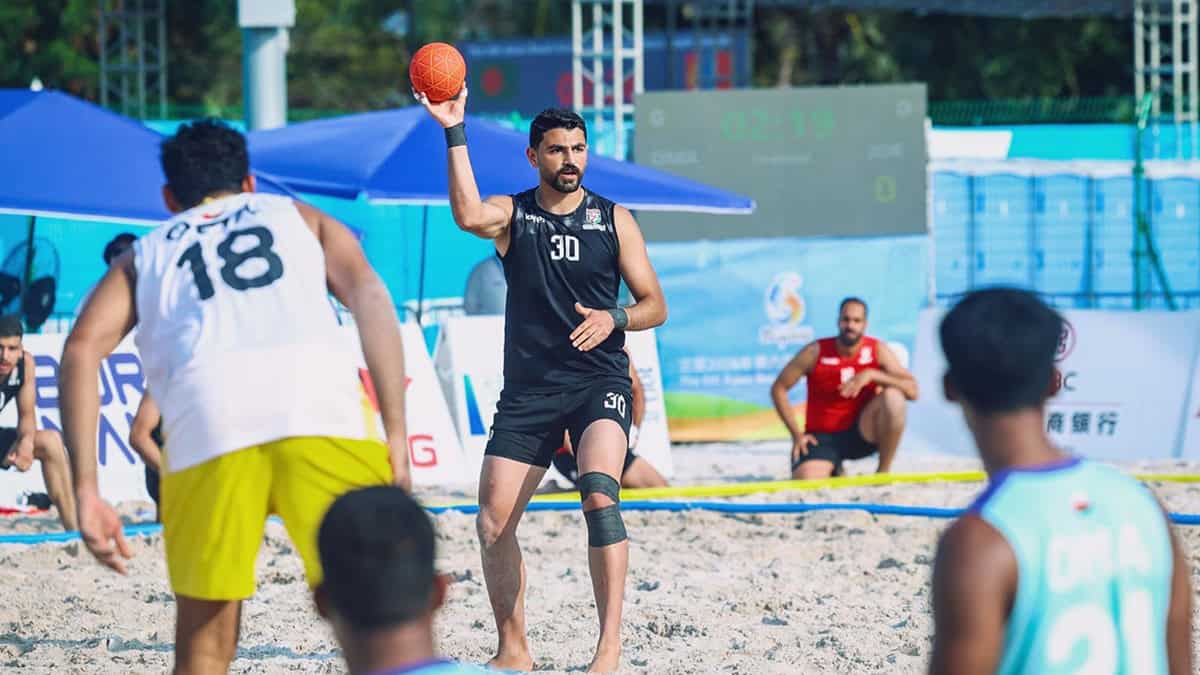 منتخب اليد الشاطئية يختتم مشاركته في سانيا بفوز معنوي على منغوليا 1 منتخب اليد الشاطئية ينهي مشواره بفوز قوي