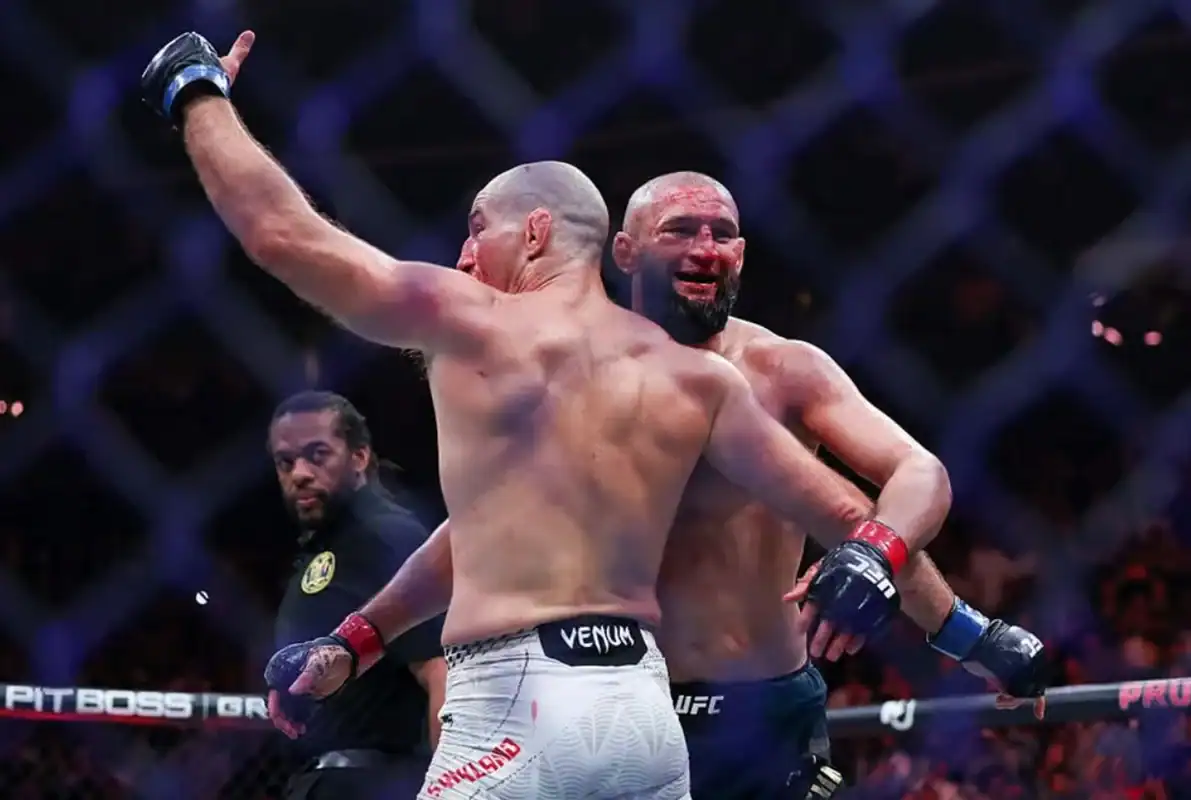 تصنيف UFC يهتز: سقوط كبير لتشيمايف بعد خسارته الأخيرة 1 تصنيف UFC الجديد: تراجع تشيمايف وصعود ستريكلاند