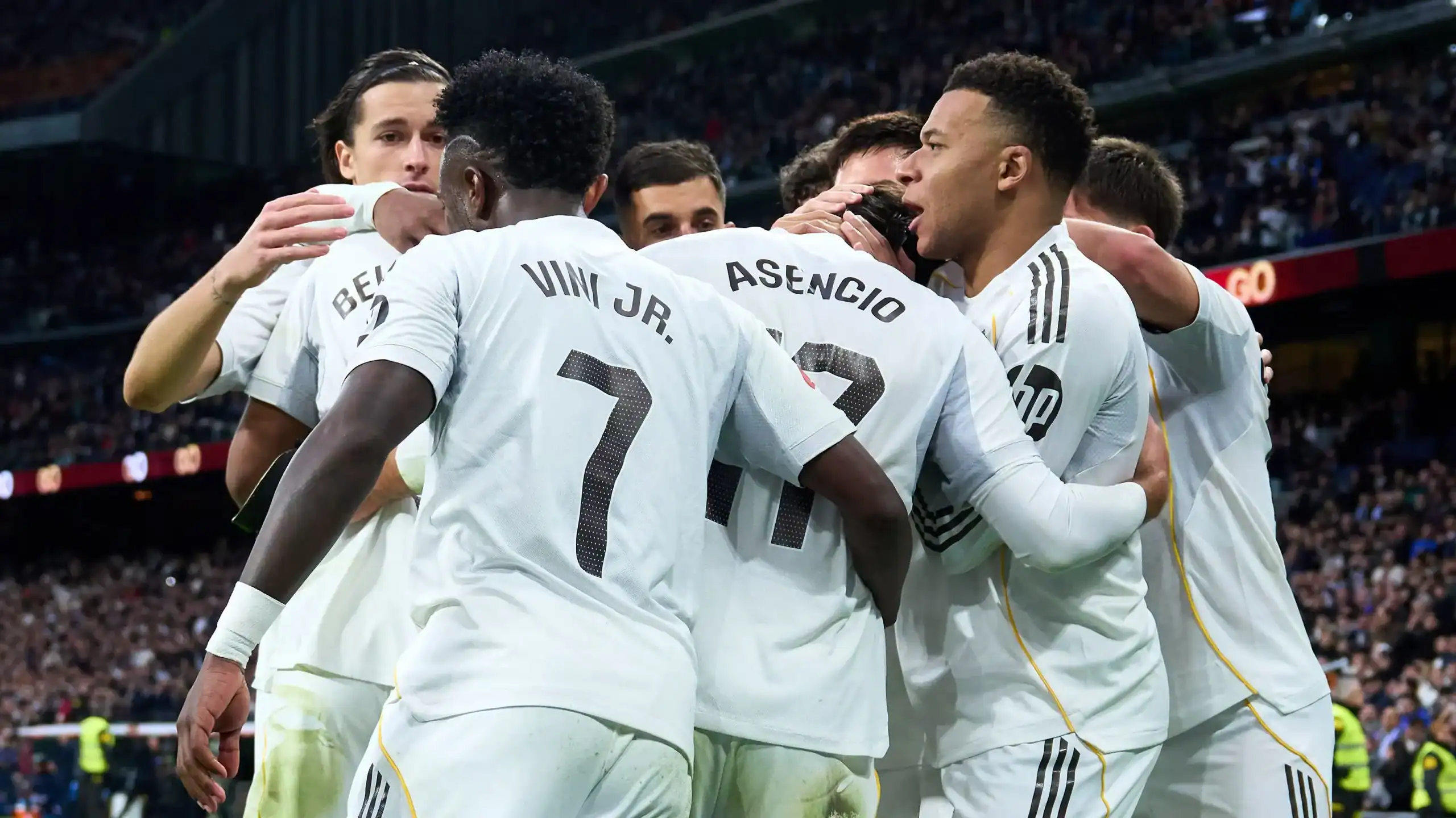 مستقبل فينيسيوس غامض.. ثورة مرتقبة في ريال مدريد قد تطال 10 لاعبين 1 ثورة ريال مدريد.. 10 لاعبين على أبواب الرحيل