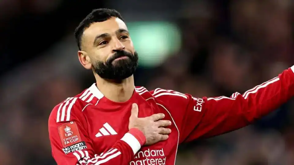 محمد صلاح يقترب من مفاجأة كبرى.. وجهة أوروبية جديدة بدل السعودية؟ 1 محمد صلاح يقترب من الانتقال إلى فنربخشة