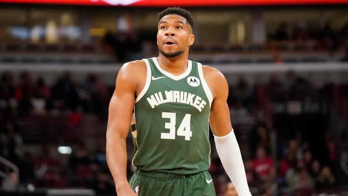 صفقة يانيس تؤجل الحسم.. وميامي وبوسطن يترقبان القرار الأكبر في الـNBA 1 صفقة يانيس تشعل سوق انتقالات NBA