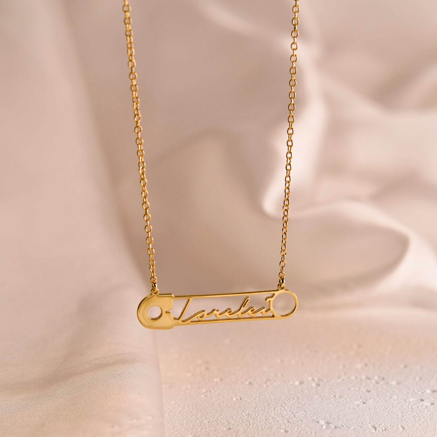Personalized safty pin name necklace 3