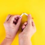 ¿Cómo te puede ayudar el CBD a dejar de fumar?