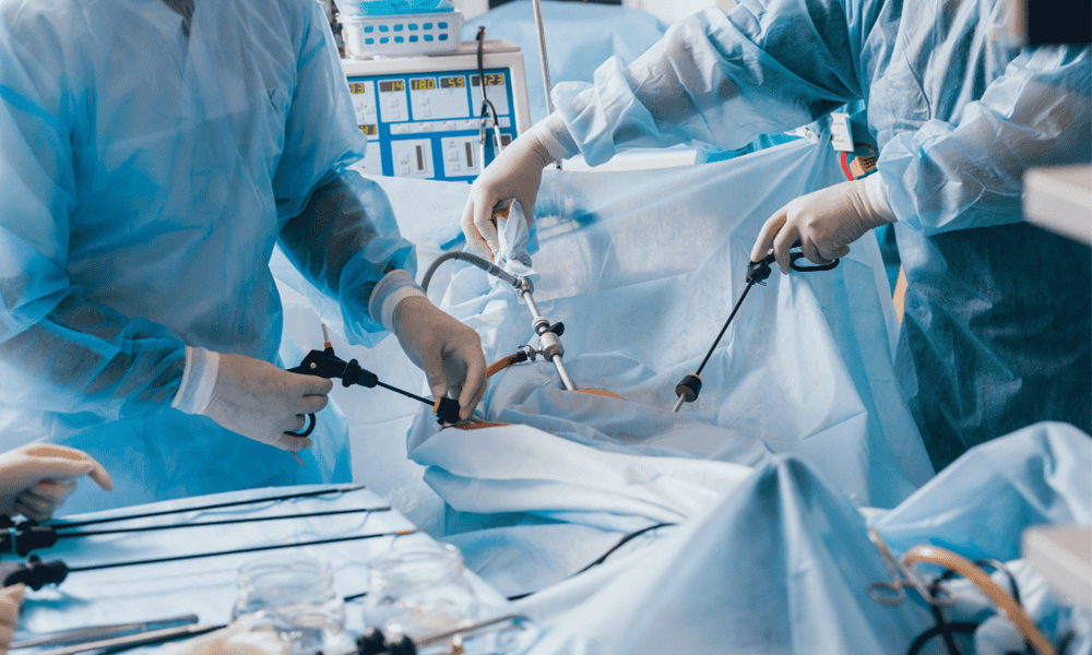 Minimally invasive surgery being performed at Kalyan Hospital for advanced patient care.