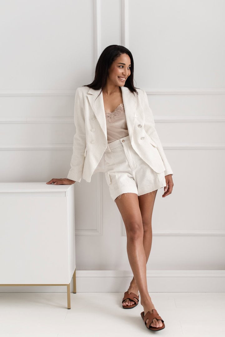 Biały garnitur sztruksowy LUMIA 04