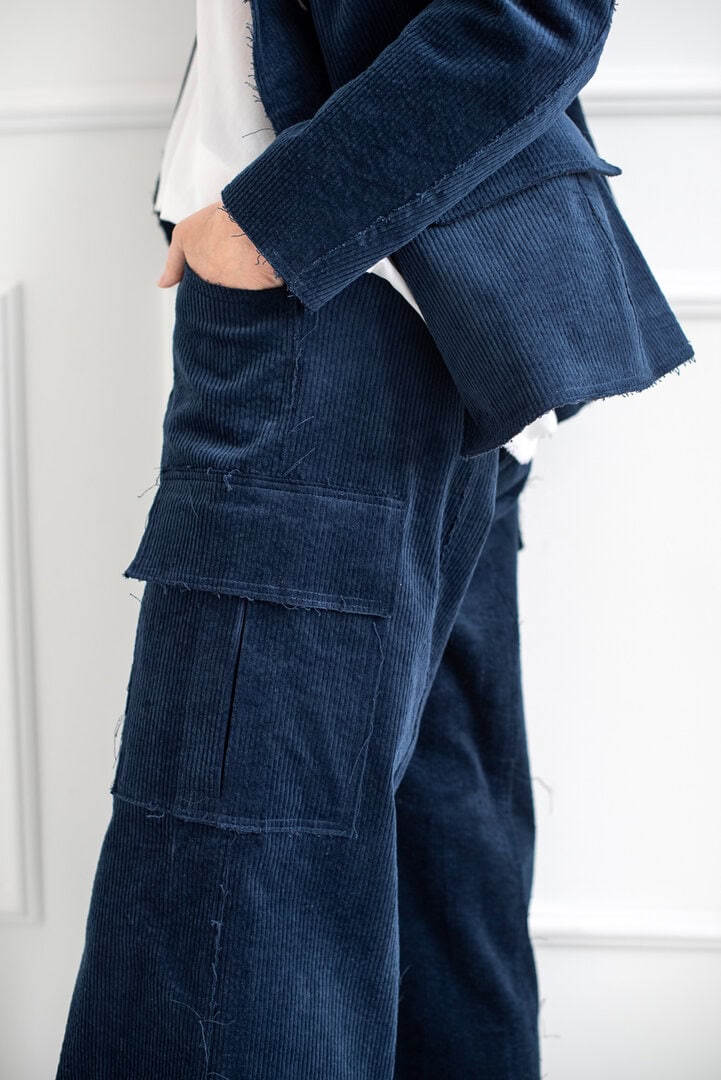 Granatowy garnitur sztruksowy TARANTO 03