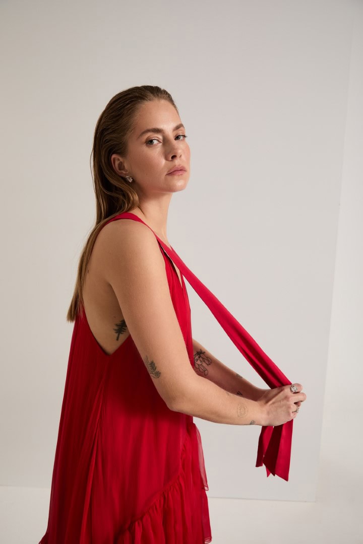 silk-cascade-crimson-4-z